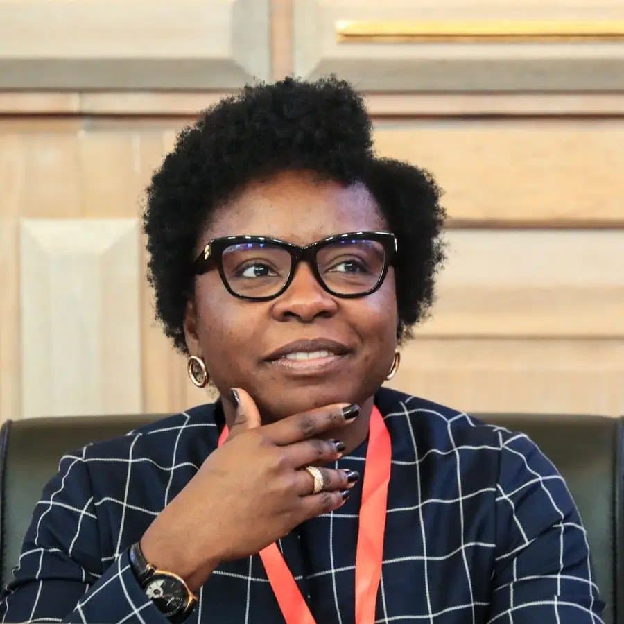 MINISTÉRIO DAS FINANÇAS ASFIXIA OS CIDADÃOS COM MAIS POBREZA