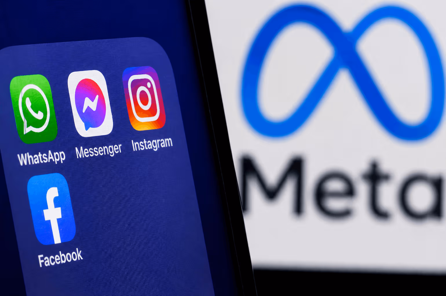 DEPOIS DE NOVE ANOS FACEBOOK É DESTRONADO PELO WHATSAPP NA LIDERANÇA COMO REDE SOCIAL